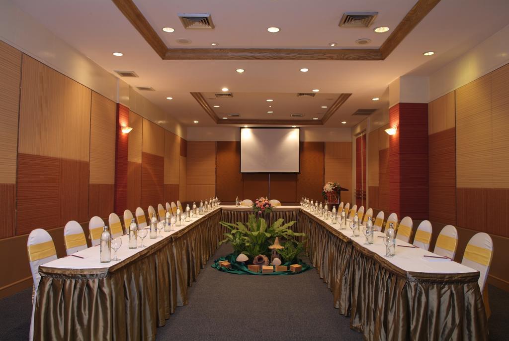 Chon Inter Hotel Chonburi Exterior photo
