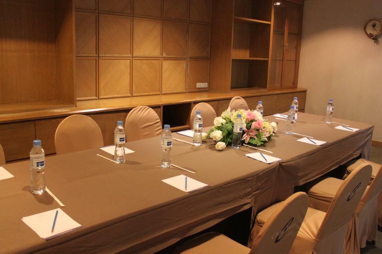 Chon Inter Hotel Chonburi Exterior photo